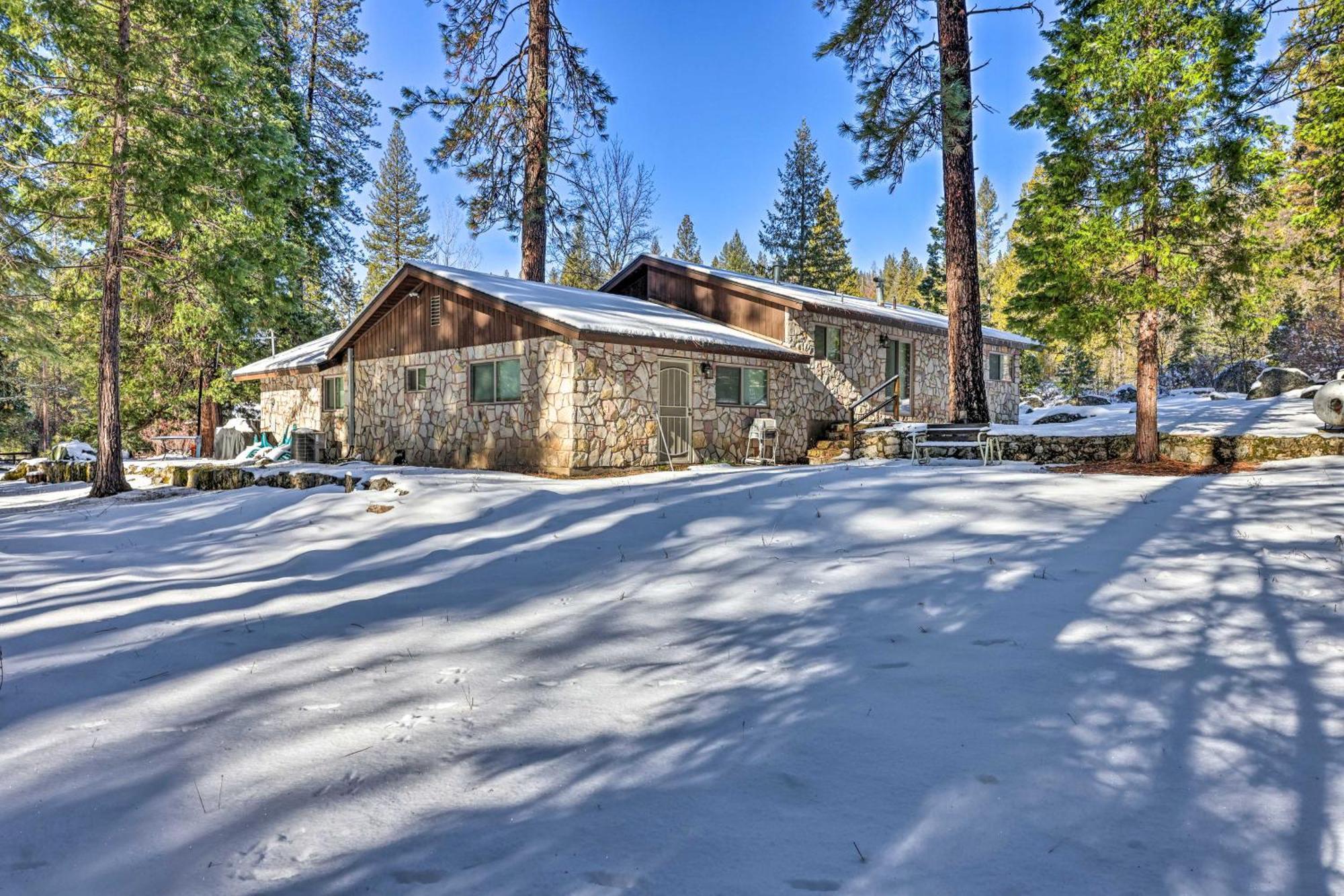 Riverfront Home Near Yosemite National Park! Гровленд Экстерьер фото